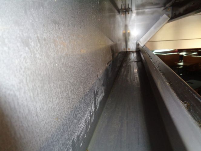 Gereinigter Fettkanal einer Großküche durch RWS