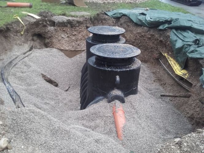 Fettabscheider in der Erde verbaut